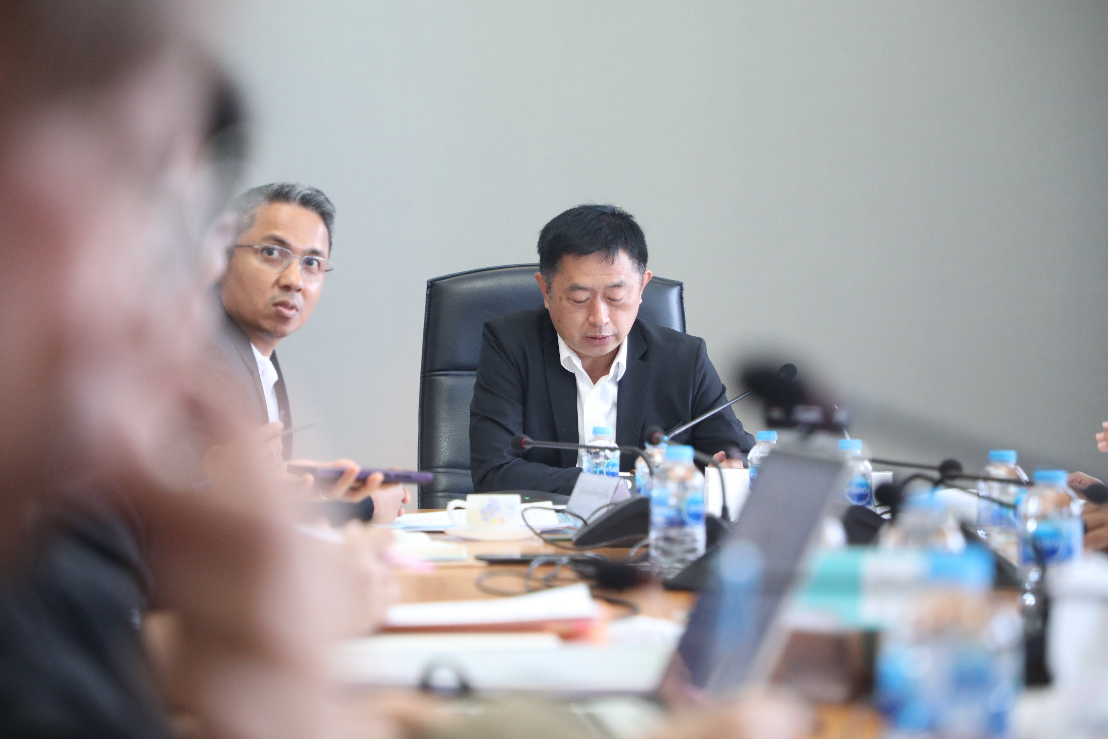 title - ส.ป.ก. ประชุมแนวทางปฏิบัติตามกฎกระทรวงการแบ่งแยกหรือโอนสิทธิในที่ดินของผู้ได้รับสิทธิโดยการปฏิรูปที่ดินเพื่อเกษตรกรรม พ.ศ. 2567 กรณีการแบ่งแยกหรือโอนสิทธิในที่ดินไปยัง ส.ป.ก.